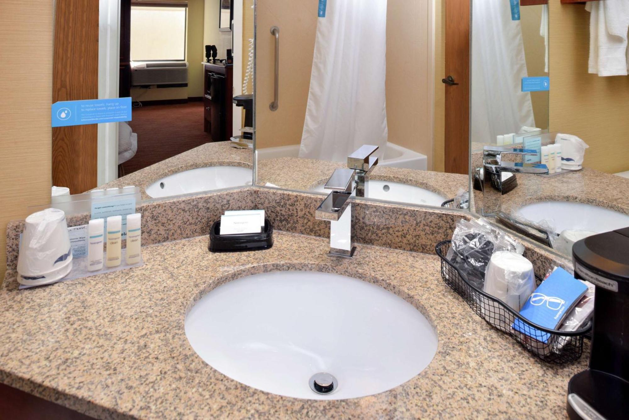 Hampton Inn Columbus-East Pickerington Eksteriør billede